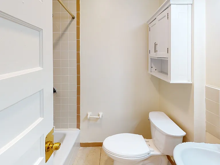 1904 Beacon St #1 — Photo 9