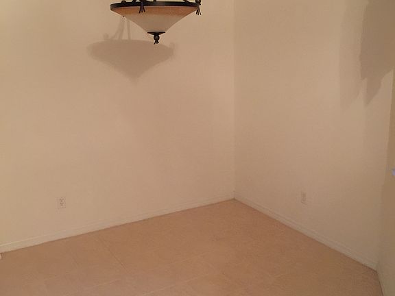 2nd image of 3205 Antica St