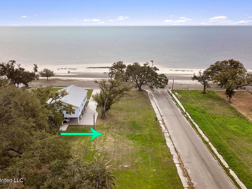 1st image of 902 E Beach Blvd