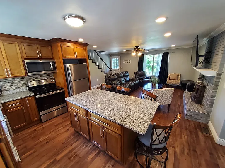 1231 Village Dr — Photo 14