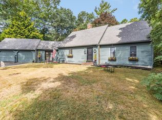 8 Sleepy Hollow Ln, Sandwich, MA 02563