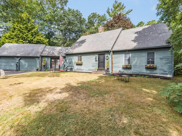 8 Sleepy Hollow Lane, Sandwich, MA 02563