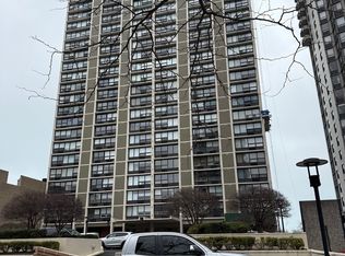 5733 N Sheridan Rd APT 3A, Chicago, IL 60660
