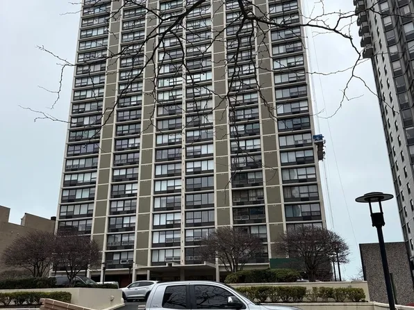 5733 N Sheridan Rd APT 3A, Chicago, IL 60660