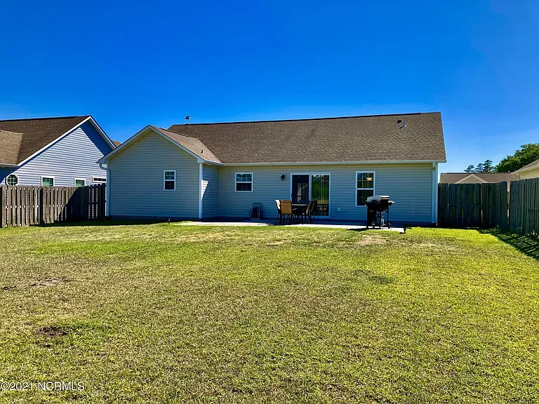 406 Amaryllis Ln — Photo 21