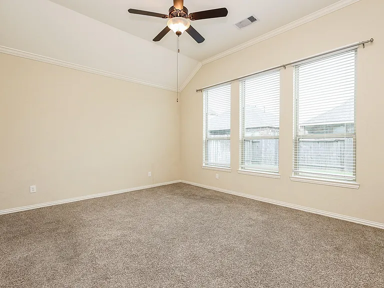 21911 Avalon Queen Dr — Photo 26