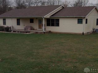 2355 W Possum Rd, Springfield, OH 45506
