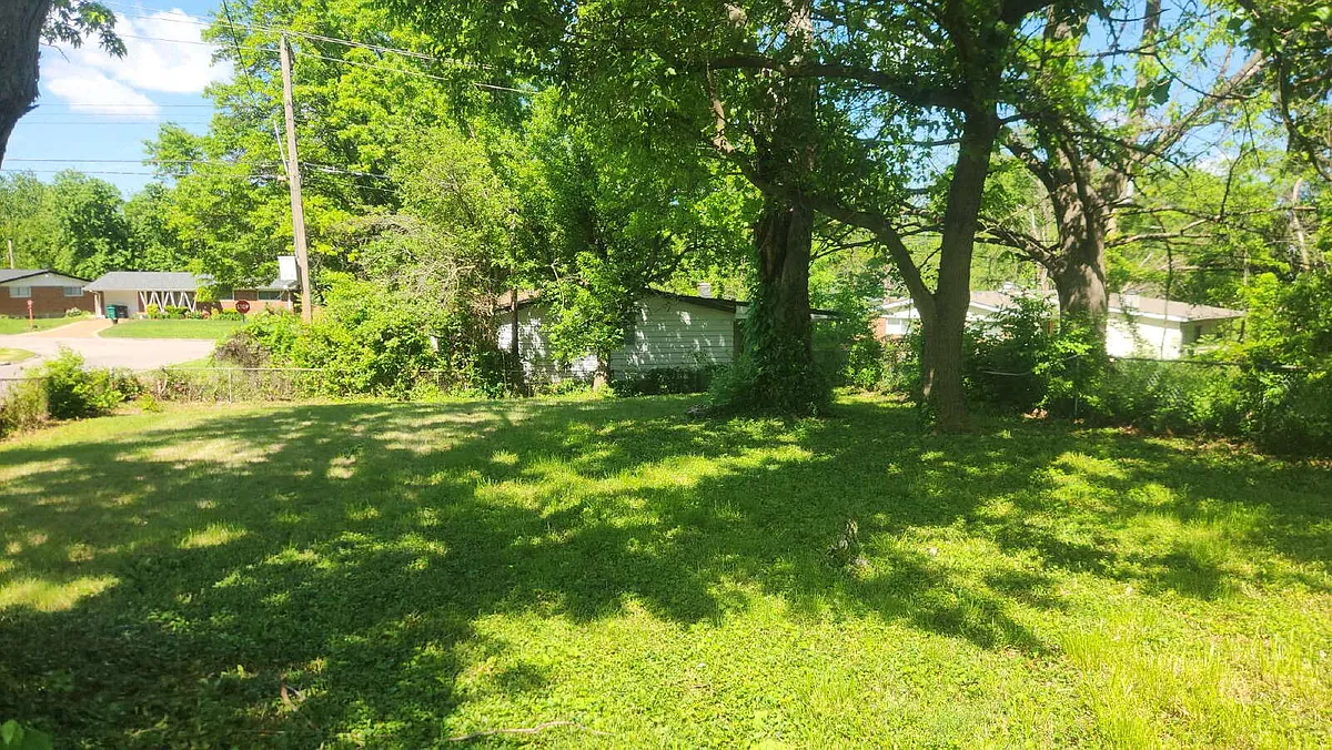 Building Photo - 10501 Baron Dr