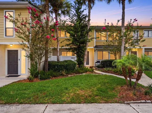 7910 LOS ROBLES Court, Jacksonville, FL 32256