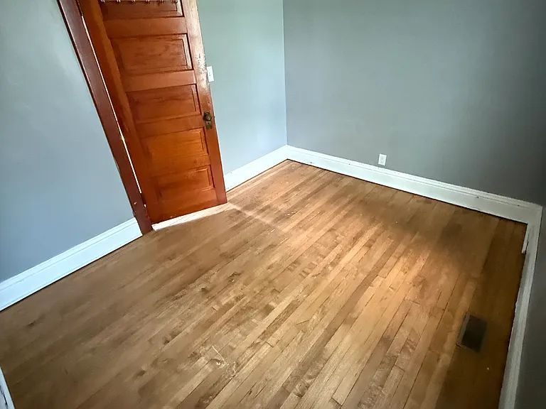 Bedroom #1