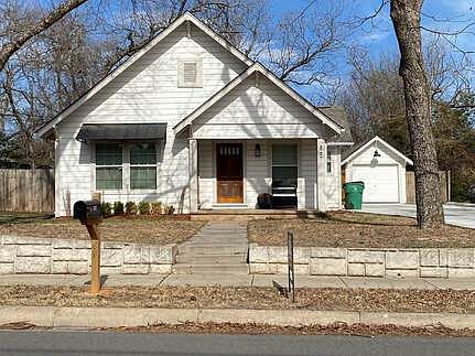 1st image of 867 N Ollie St