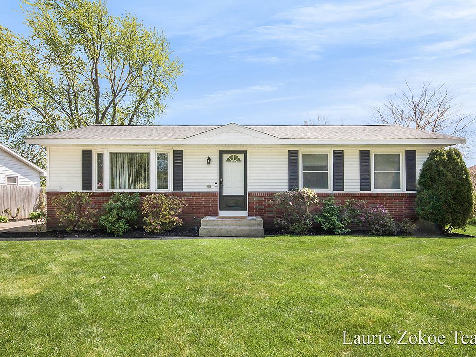 1244 3 Mile Rd Nw Grand Rapids Mi 49544 Zillow 1244 3 Mile Rd Nw Grand Rapids Mi 49544 Zillow