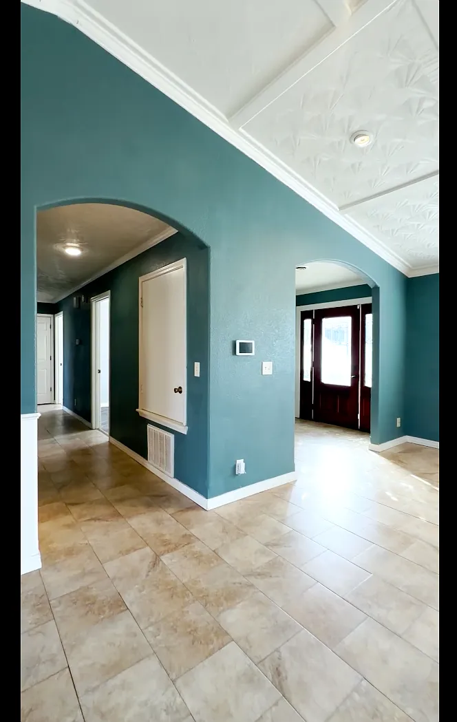 3 bed, 1432 sqft, $2,000 — Photo 3