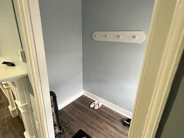 116 E Main St — Photo 9