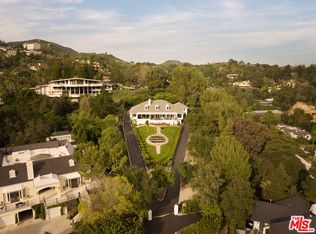 949 N Norman Pl, Los Angeles, CA 90049