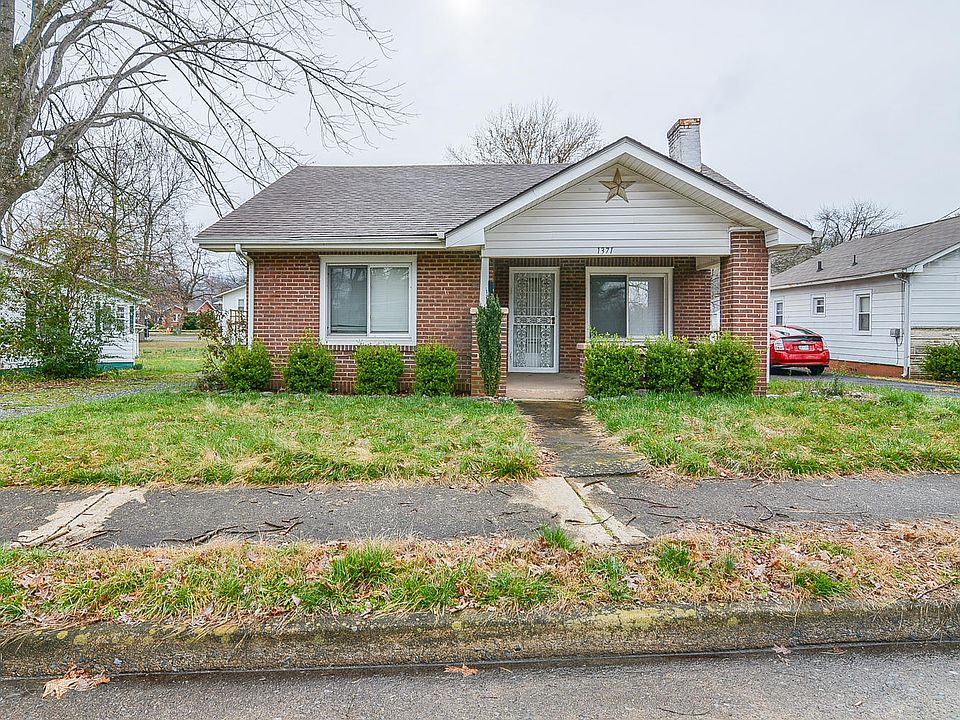 1st image of 1371 Dewey Ave