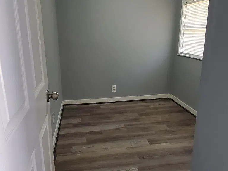 386 Nunnalee Ave — Photo 15
