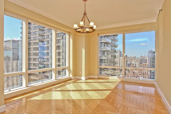 Rented by Sotheby's International Realty | media 19