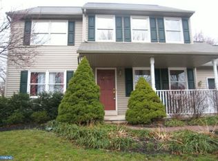4359 Trophy Dr, Upper Chichester, PA 19061