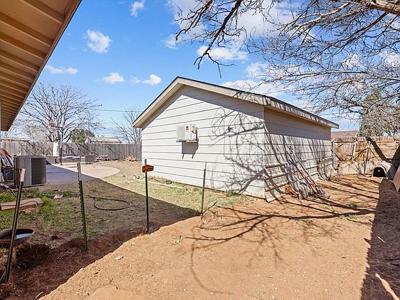 5th image of 3314 W Louisiana Ave