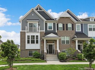 1970 Kingsley Cir, Northbrook, IL 60062