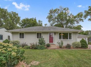 1698 Oakwood Dr, Shoreview, MN 55126