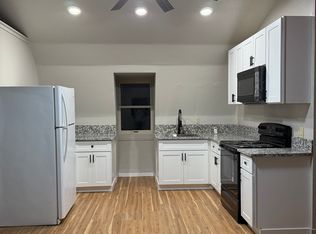 8236 N Armstrong Ave, Clovis, CA