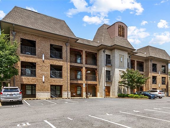 2nd image of 1426 Paul W Bryant Dr APT 12