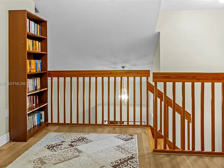 6885 NW 75th Pl — Photo 23