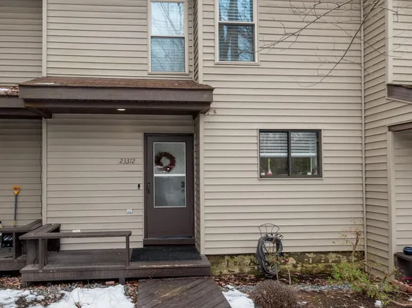 23372 Pin Oak Ct, California, MD 20619