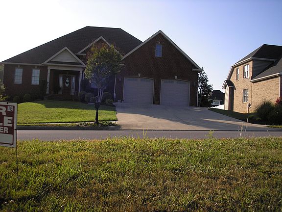 2nd image of 104 Sugarcane Ln
