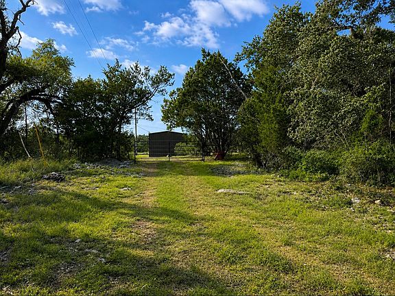 5th image of 300 Live Oak Hills Ct