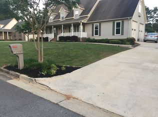 22228 Yorkshire Dr E, Athens, AL 35613