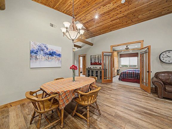 5th image of 201 Sequoia Cir