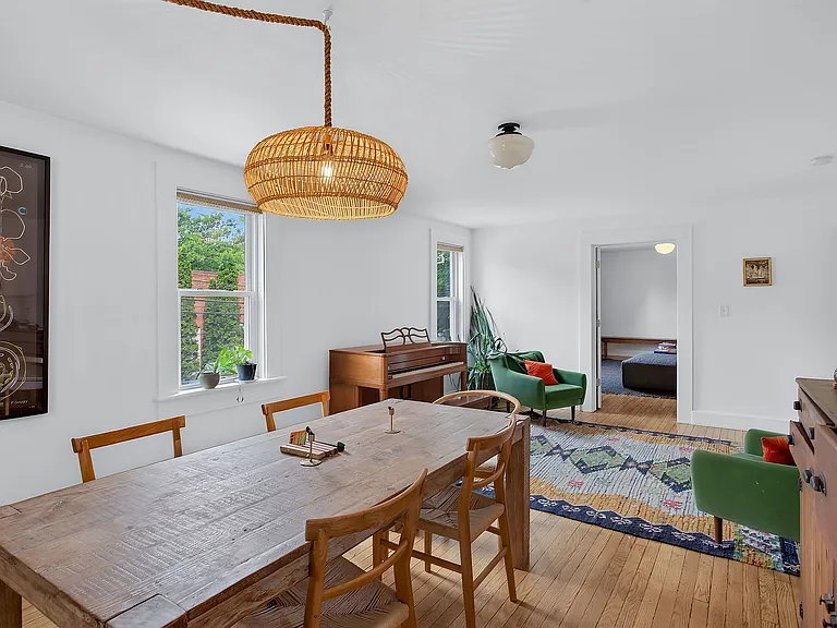 392 Park St #A — Photo 11