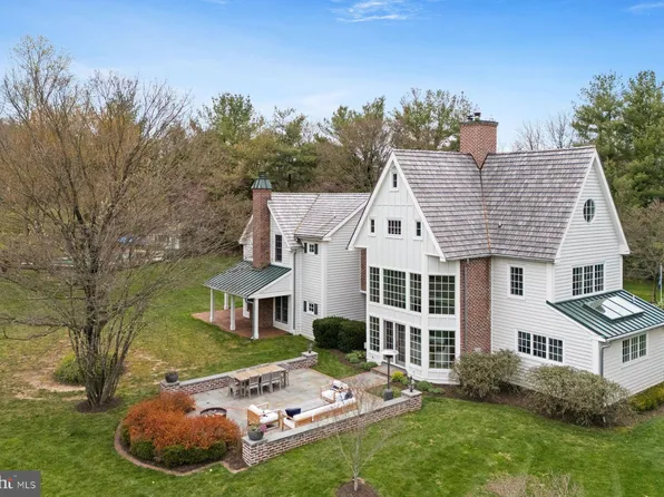 7292 Mill Spring Dr, Ambler, PA 19002