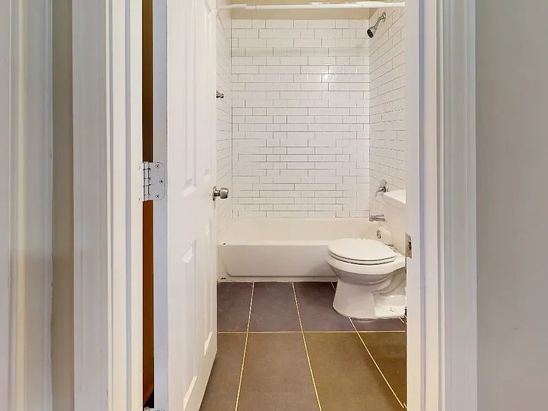 6020 Rockhill Rd — Photo 13