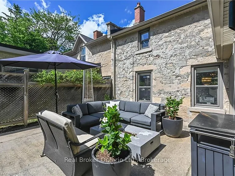 37 Meadowview Ave — Photo 27