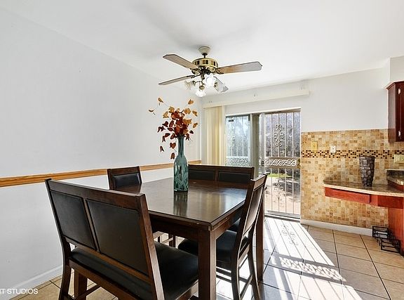 4th image of 16705 Claire Ln