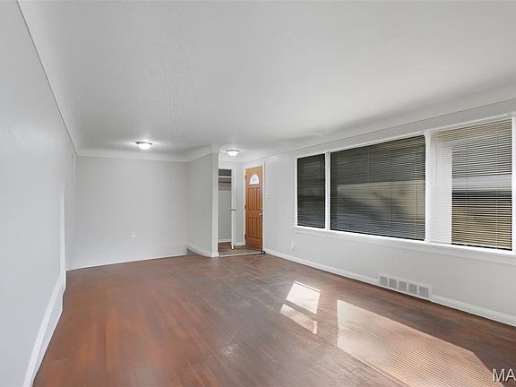4th image of 613 Plantmore Dr