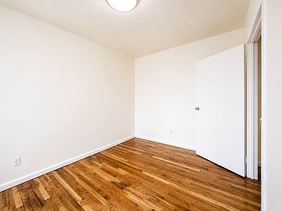 5th image of 601 Marcy Ave APT 5B