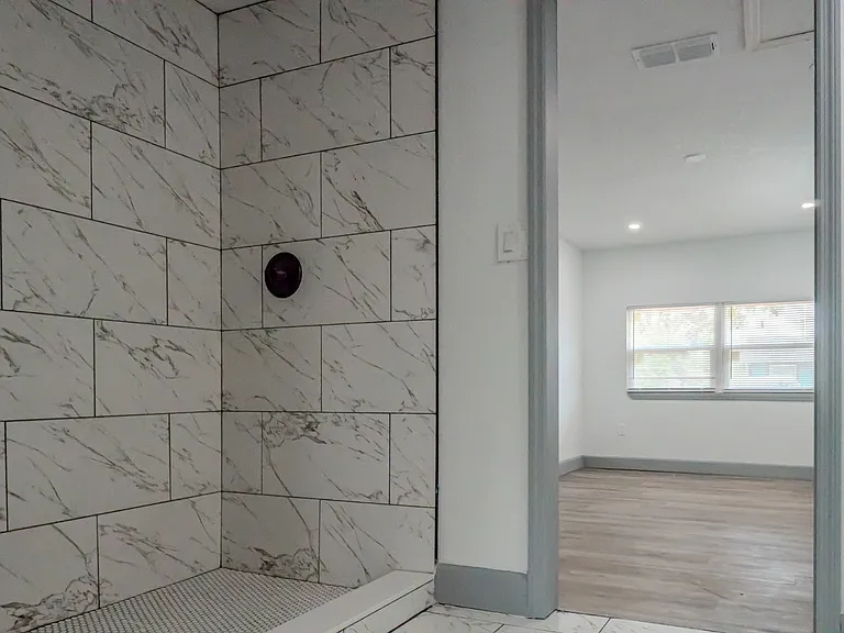 217 Betty Ave — Photo 15