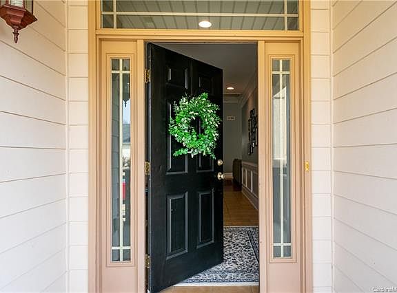 4th image of 14104 Cedar Pond Cres