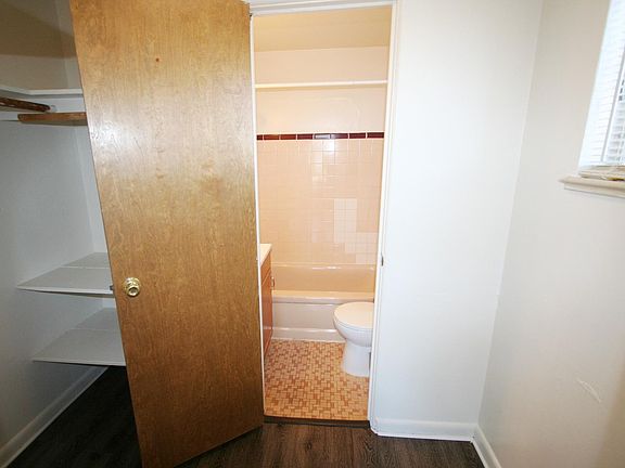 5th image of 1435 N Pearl St APT 301