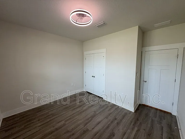 10035 Tuscan Ct — Photo 24