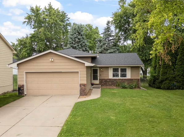 1924 Thornton Ct, Des Moines, IA 50320