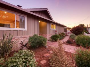 3136 Oak Knoll Dr, Redwood City, CA 94062