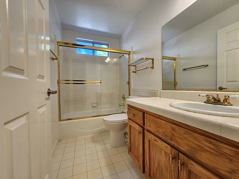 9609 Lord Dr — Photo 13