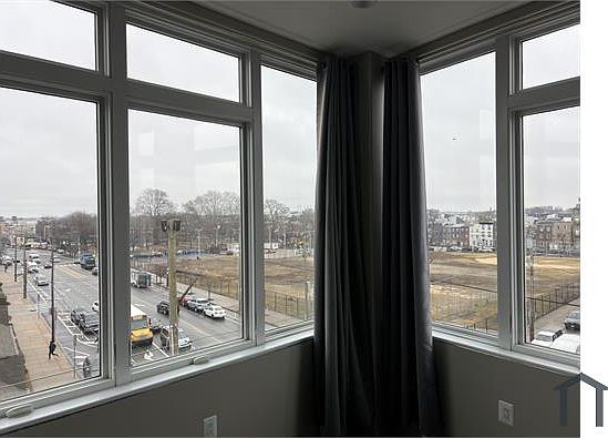 5th image of 501 Washington Ave #201