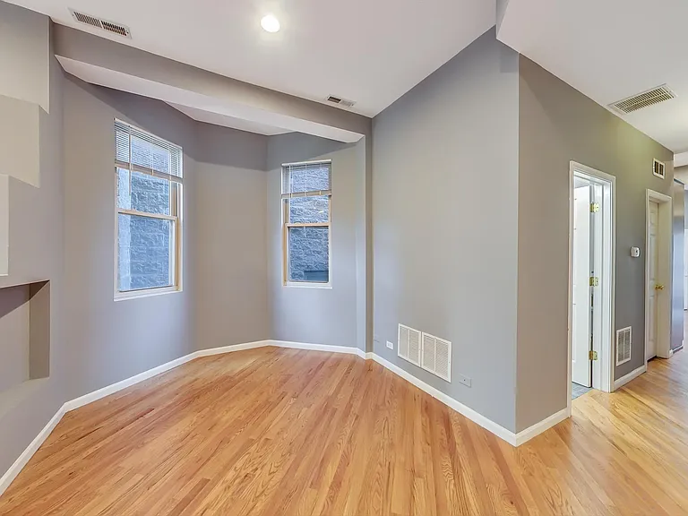 2141 W Crystal St #2 — Photo 7